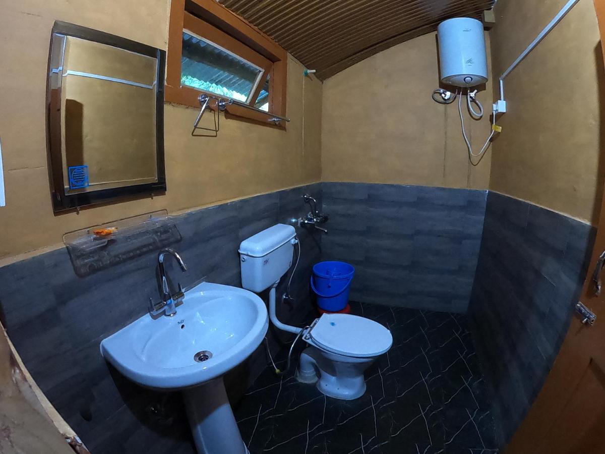 Reverberate Cafe & Cottages - Negi'S Place Jibhi Extérieur photo